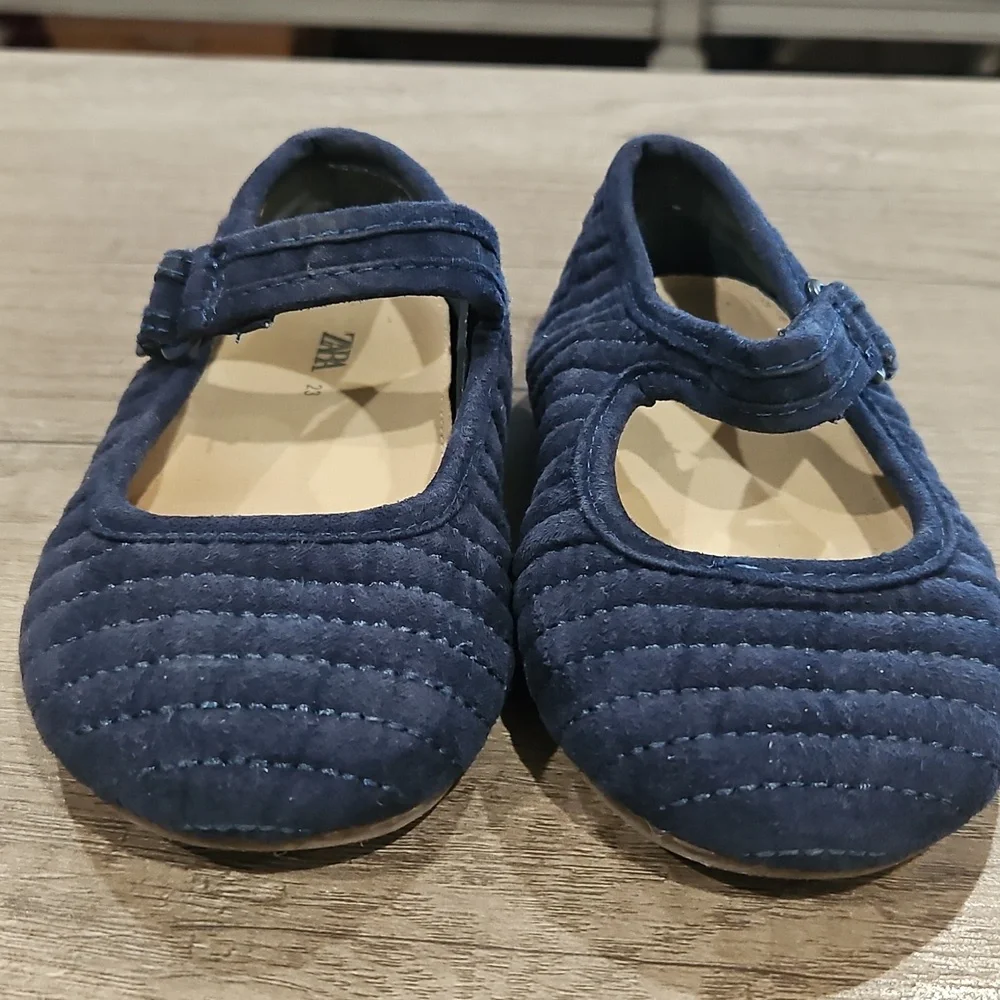 Zara Navy Quilted Kids Shoes EU size 23